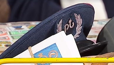ricerco berretto cappello postino poste