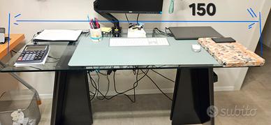 scrivania/ tavolo con piano in vetro