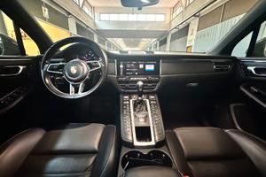 PORSCHE Macan - 2021