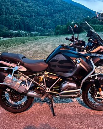 Bmw r 1200 gs adventure triple black
