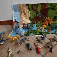 SET GIOCATTOLI DINOSAURI