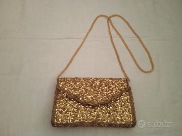 Pochette da cerimonia oro con paillette corallini 