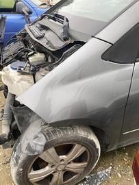 PARAFANGO ANTERIORE SINISTRO MERCEDES Classe A W16
