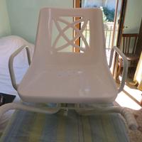 Sedia girevole per vasca da bagno