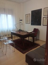 Ufficio ristrutturato per studio associato