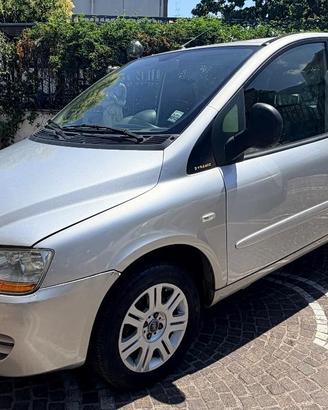 FIAT Multipla 1.6 16V Natural Power Dynamic