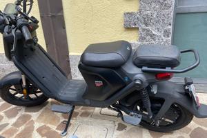 Scooter elettrico NIU UQi GT Batteria LD 2022