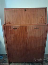 Mobile con letto a ribalta