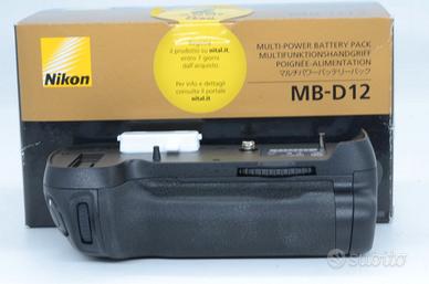 Nikon MB-D12