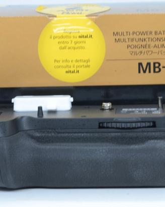 Nikon MB-D12