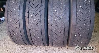 4 gomme usate autocarro 315 80 22.5 good year