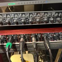BEHRINGER ADA8200 ULTRAGAIN e UPHORIA 1820
