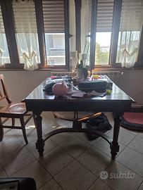 Tavolo da pranzo