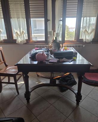 Tavolo da pranzo
