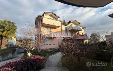 DUE LOCALI CON CANTINA E BOX IN CONTESTO RECENTE