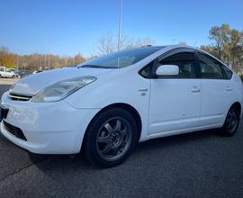 Toyota Prius 1.5ibrido 16V*Neopatentati*