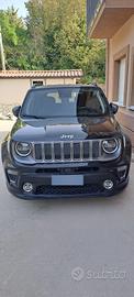 Jeep Renegade 4XE Benzina ed Elettrica
