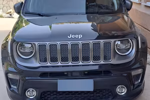 Jeep Renegade 4XE Benzina ed Elettrica