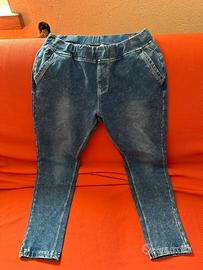 pantaloni in denim stile jeggings
