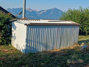 Box in lamiera