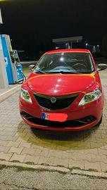 lancia ysilon unico proprietario