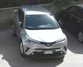 Toyota C-HR ibrida 1.8 122 CV Active CHR CH-R C HR