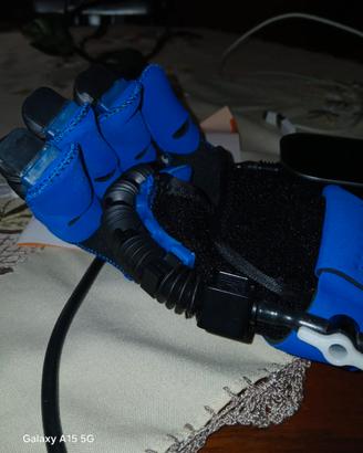 GINNASTICA PER MANO, ROBOTIZZATA