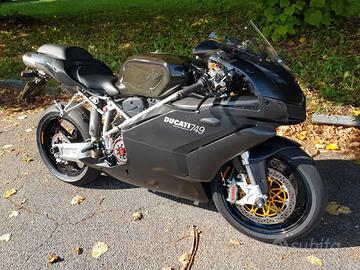 DUCATI 749 Dark