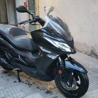 Kawasaki J300 - 2019