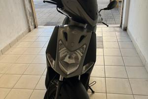 kimco Agility R16. Solo 5000 km .Eccellente. Baule