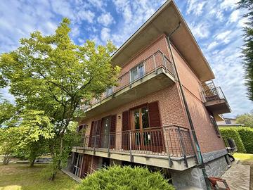 VILLA INDIPENDENTE CON GIARDINO CANDELO