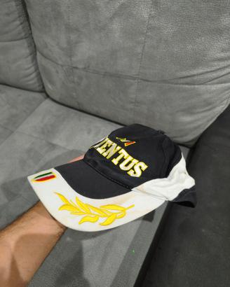 cappello della Juventus 1998