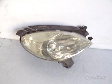 Faro anteriore destro Citroen Xsara Picasso 2008