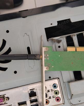 Scheda wifi con antenna per PC fisso