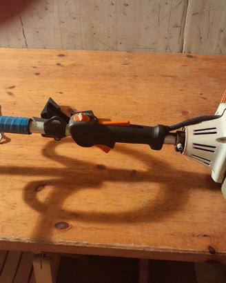 Decespugliatore a miscela STIHIL FS 120 R