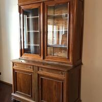 Vetrina credenza in legno massello stile classico