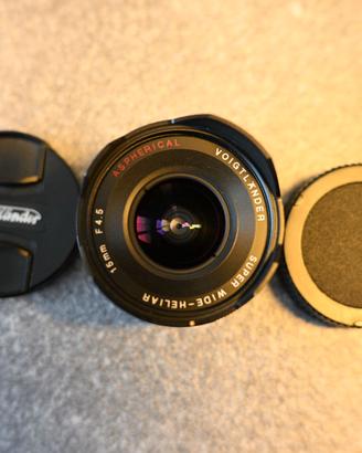 Obiettivo Voigtlander 15mm f 4.5 attacco Leica M