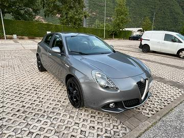 Alfa Romeo Giulietta 1.6 Turbo Diesel 120 CV