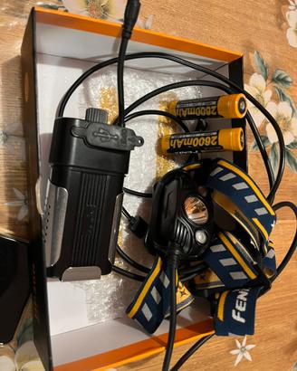 Fenix hp 30r lampada frontale