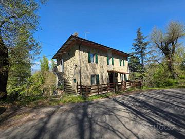 Villa bifamiliare Grizzana Morandi [GV74LVRG]