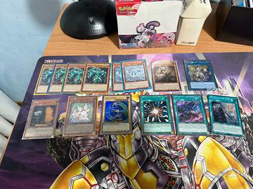 Lotto carte  al  76% del suo valore