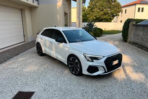 Audi A3 Sportback 35 1.5 tfsi Identity Black