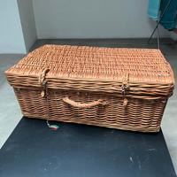 Antico cestino da pic-nick