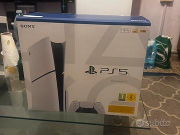 PlayStation 5 console slim + DualSense white