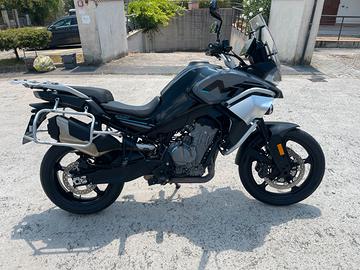 CF Moto MT 800