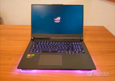  Asus ROG Strix G17 AMD Ryzen 9 7845HX RTX 4070 