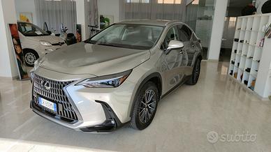 Lexus NX 450h+ Plug-in 4WD Luxury 10500 KM