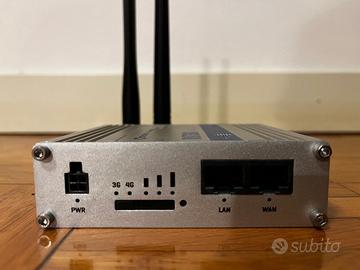 Router LTE Teltonika RUT360 - Con alimentatore