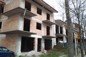 Appartamento con giardino e garage a Brienza