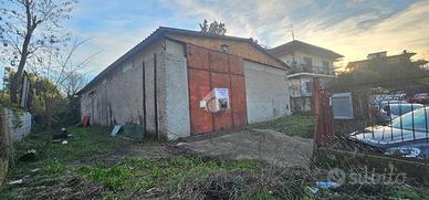 MAGAZZINO A ROMA